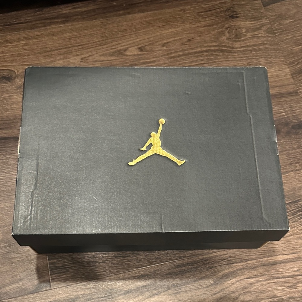 Jordan Kids Sneakers - Black, Red, White Design - Picture 7 of 7